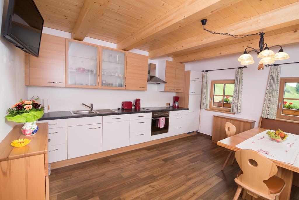Landhof Adlerhorst Apartment ไฮลิเกนบลูท ภายนอก รูปภาพ